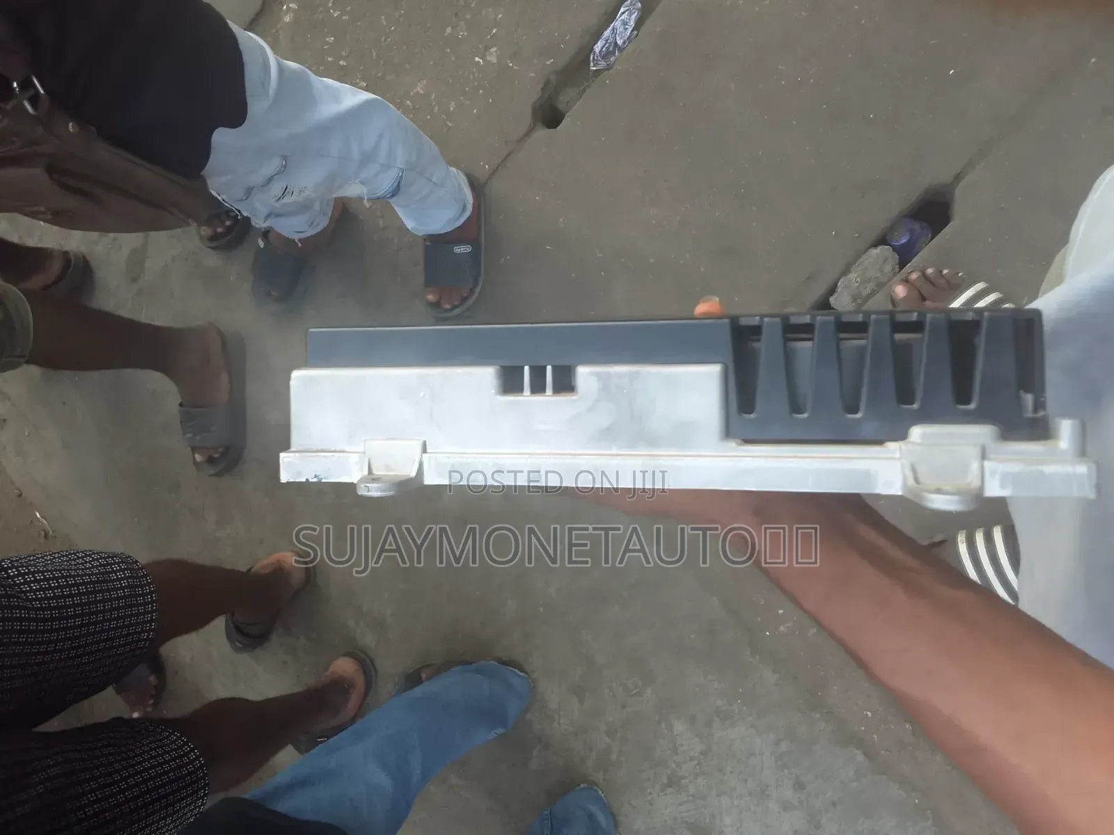 Mercedes-Benz Amplifier 221 S Class