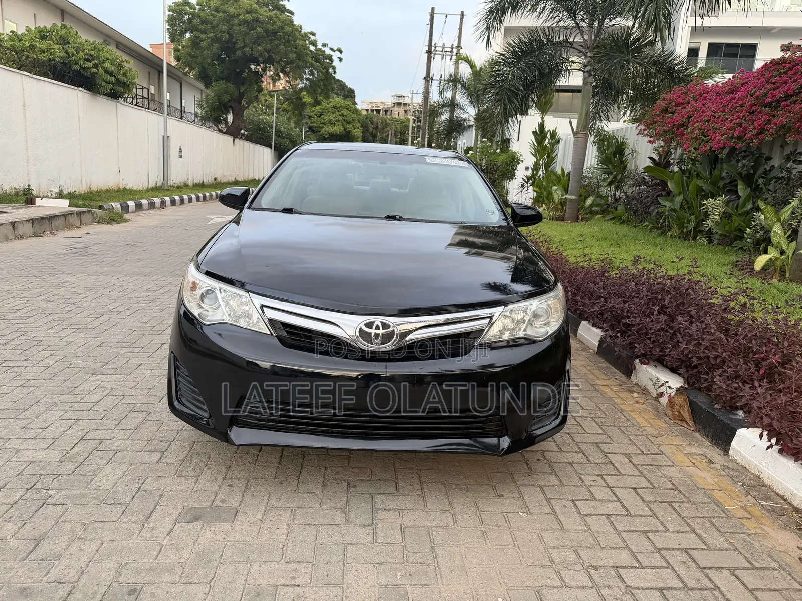 Toyota Camry LE 4dr Sedan (2.5L 4cyl 6A) 2013 Black
