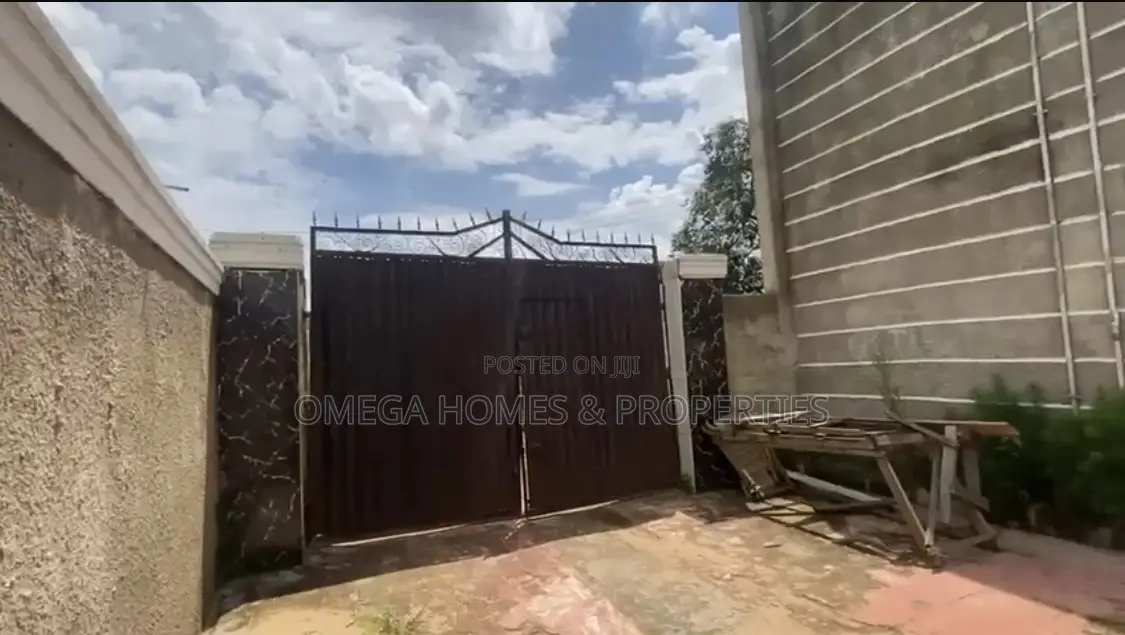 2bdrm Block of Flats in Umuahia for sale