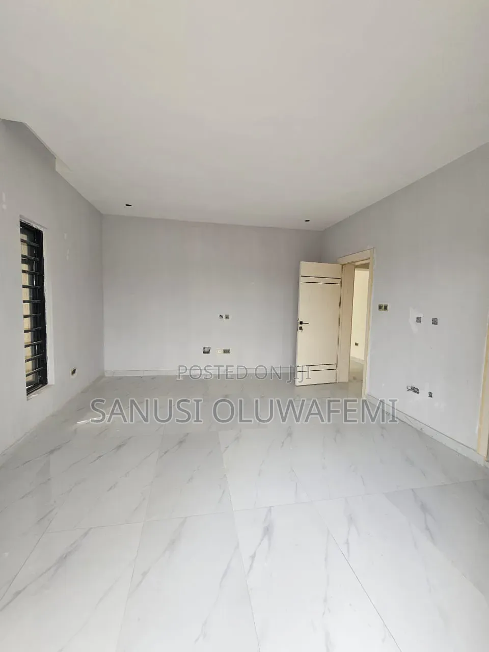 2bdrm Block of Flats in Ikate for sale