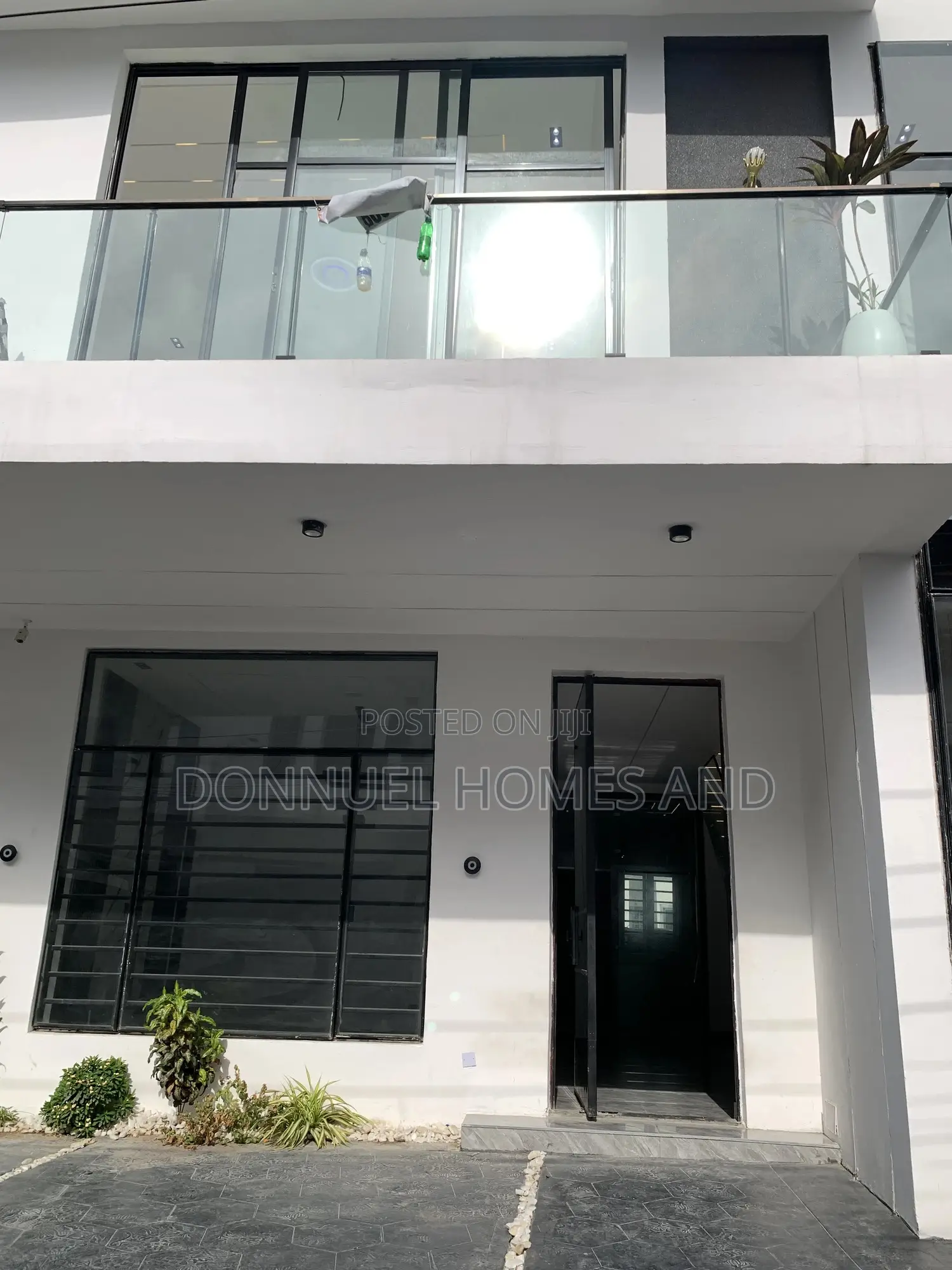 4bdrm Duplex in Ikota for sale