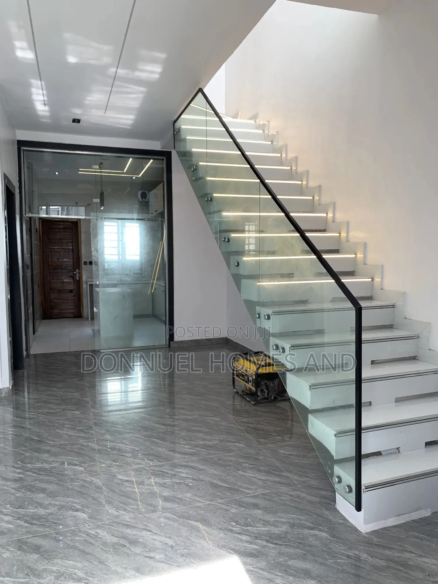 4bdrm Duplex in Ikota for sale