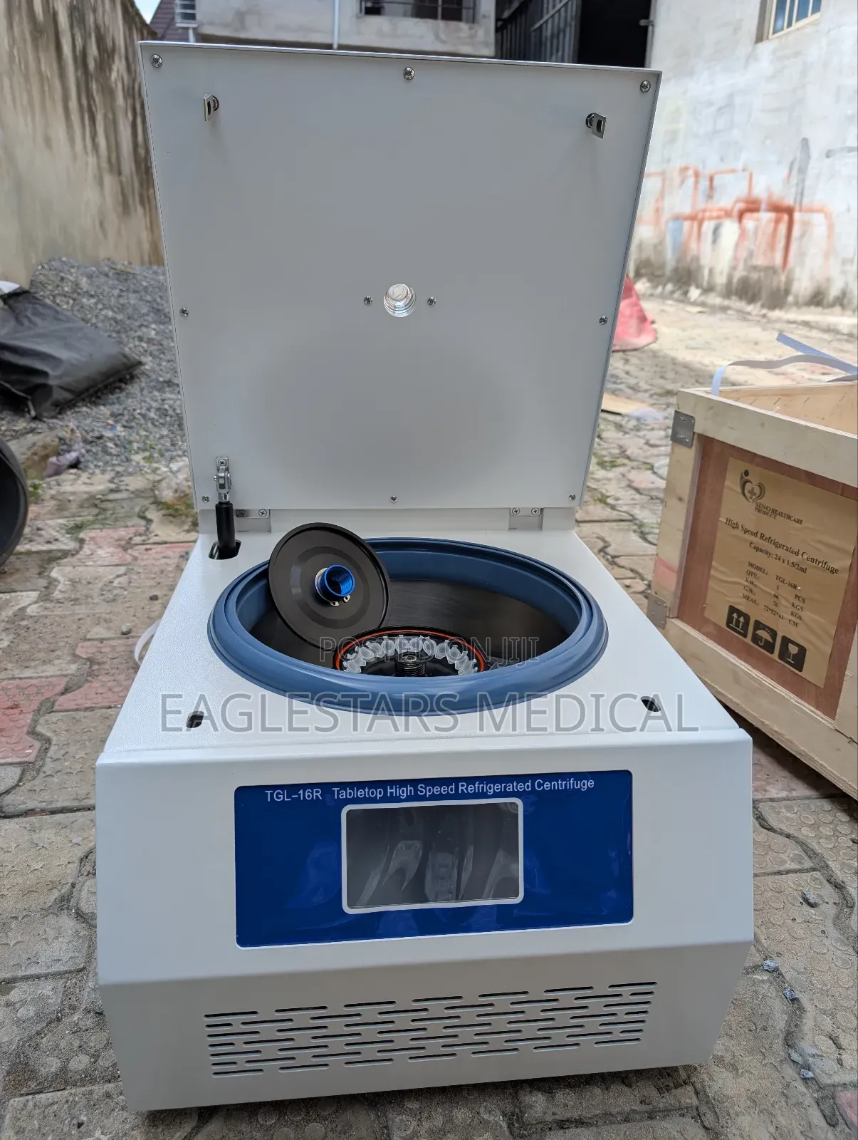Refrigerated Centrifuge