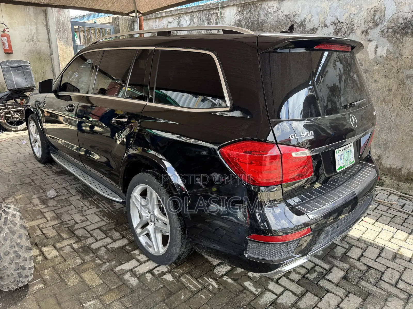 Mercedes-Benz GL-Class GL 550 2013 Black