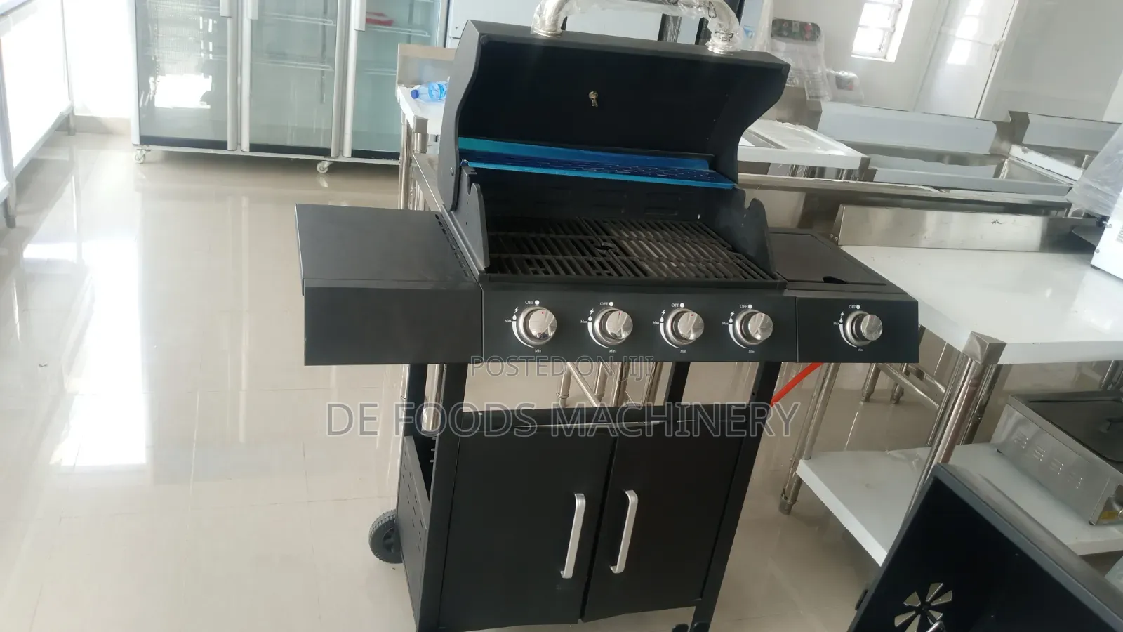 4 Burner Gas Barbeque Grill
