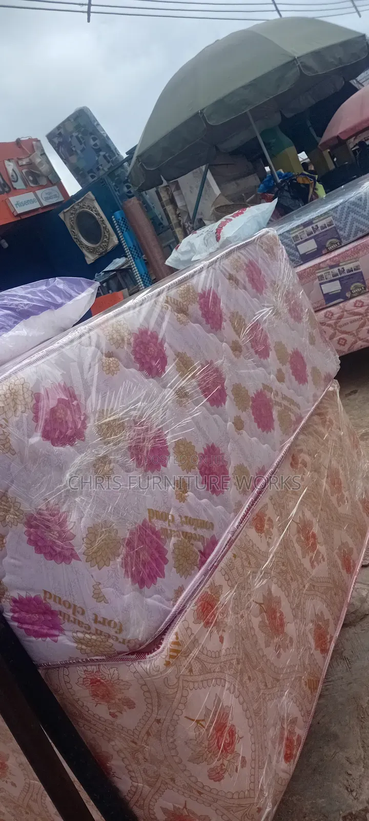 High Quality 41⁄2 by 6ft by 20inches Semi Orthopaedic Mattress