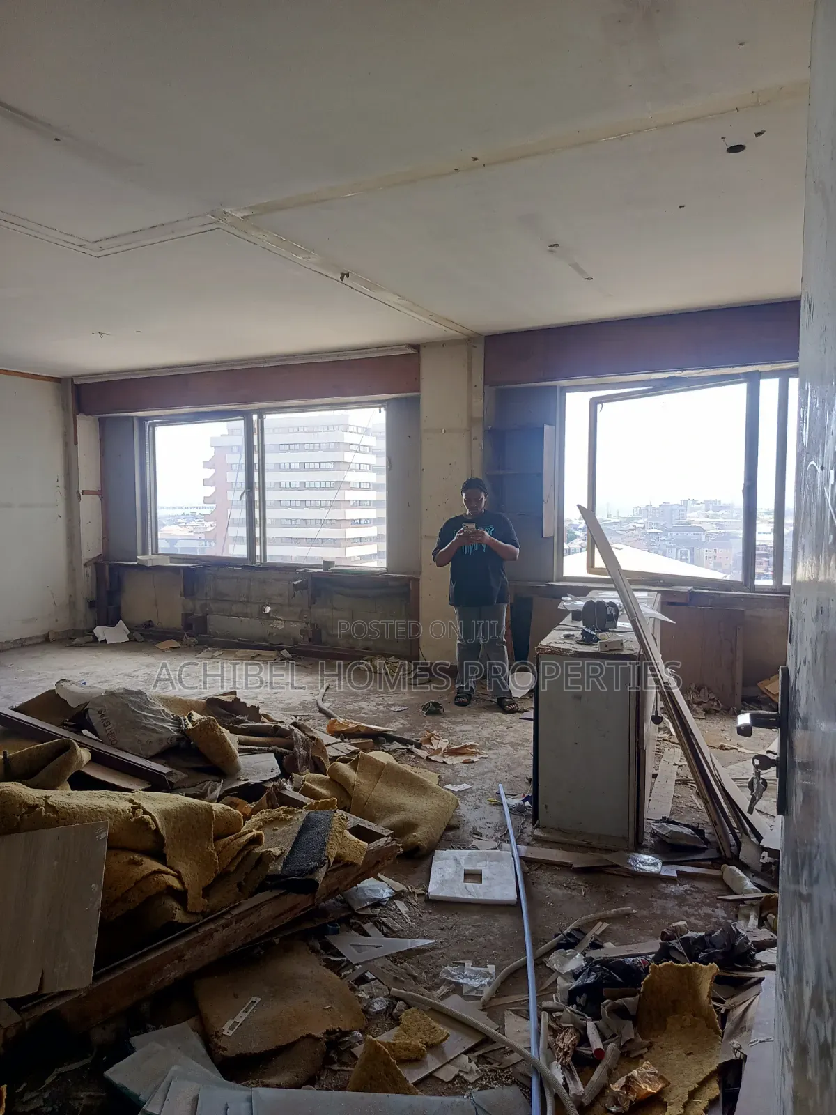 A 47 Square Meter Office Space in Lagos Island
