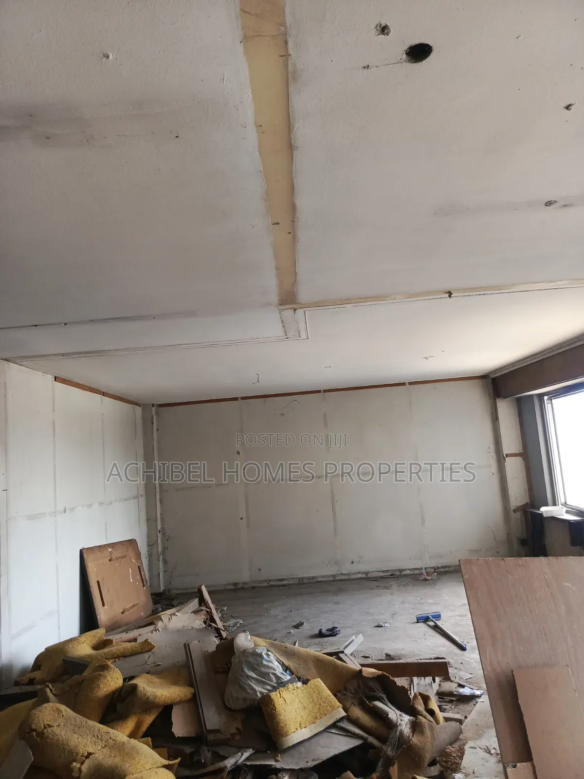 A 47 Square Meter Office Space in Lagos Island