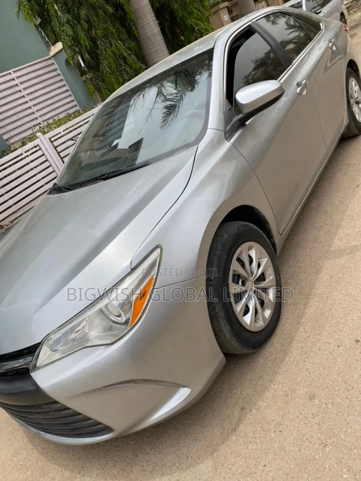 Toyota Camry LE 4dr Sedan (2.5L 4cyl 6A) 2017 Silver