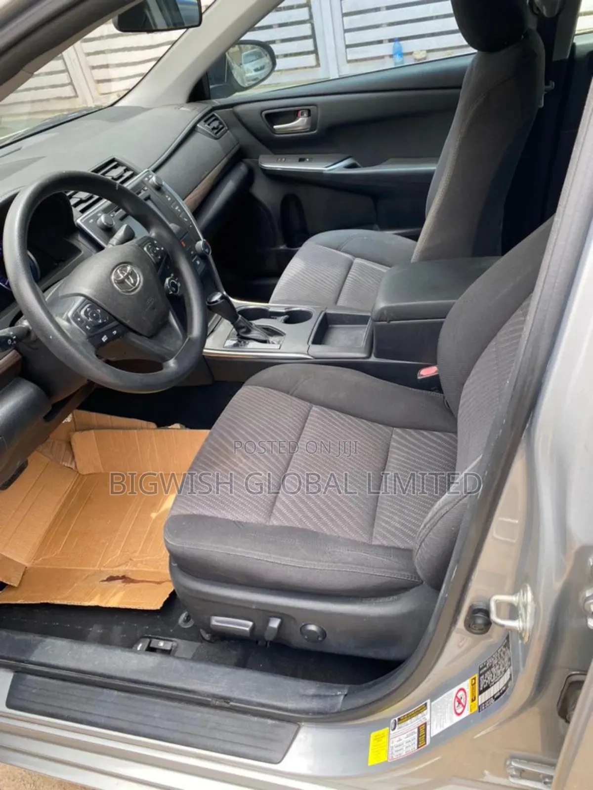 Toyota Camry LE 4dr Sedan (2.5L 4cyl 6A) 2017 Silver