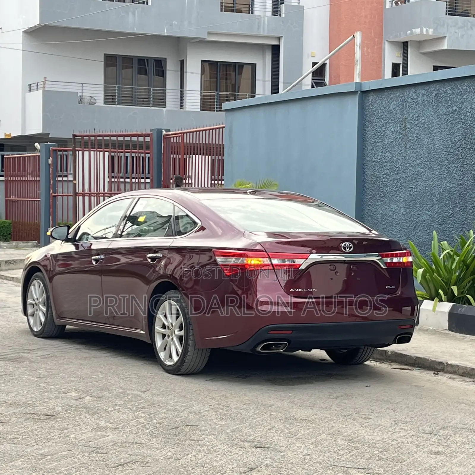 Toyota Avalon XLE Touring 4dr Sedan (3.5L 6cyl 6A) 2014 Red
