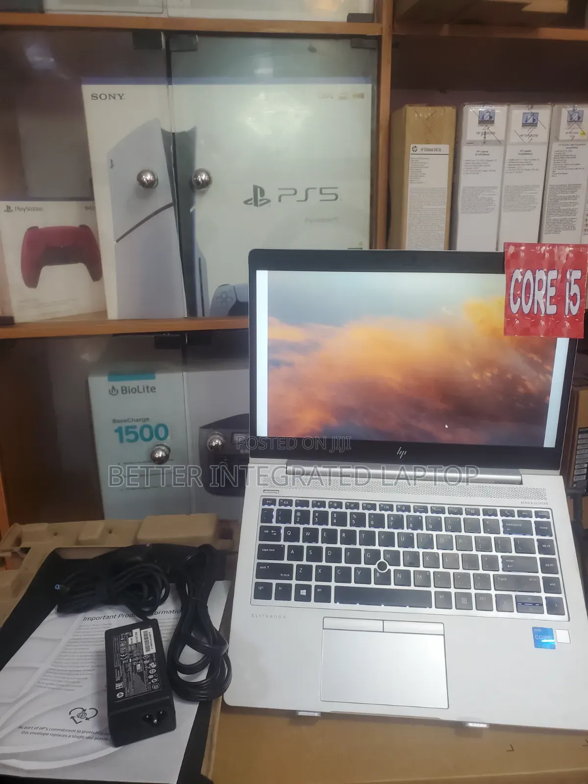 New Laptop HP EliteBook 820 G1 8GB Intel Core 5 SSD 1T