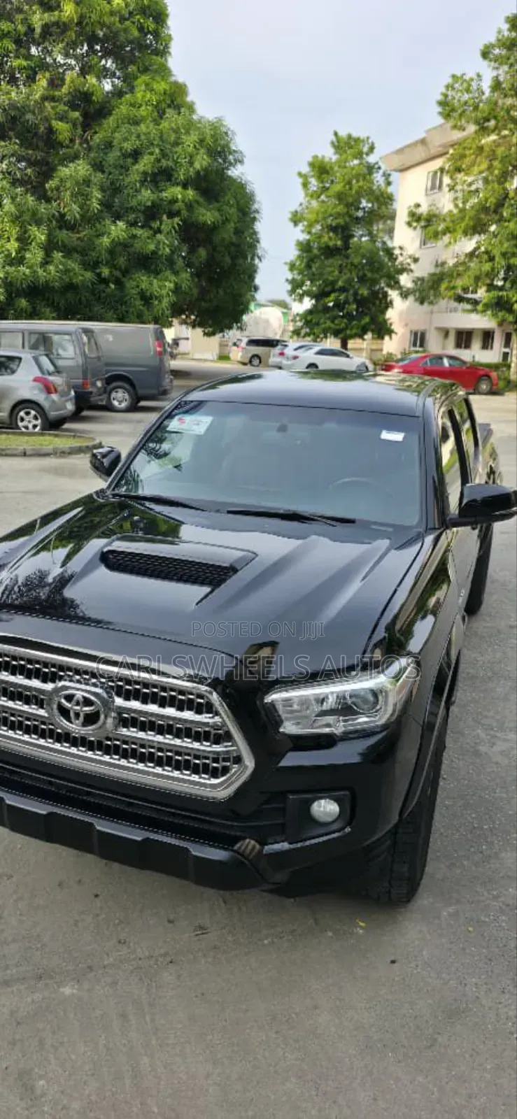 Toyota Tacoma 4dr Double Cab 2016 Black