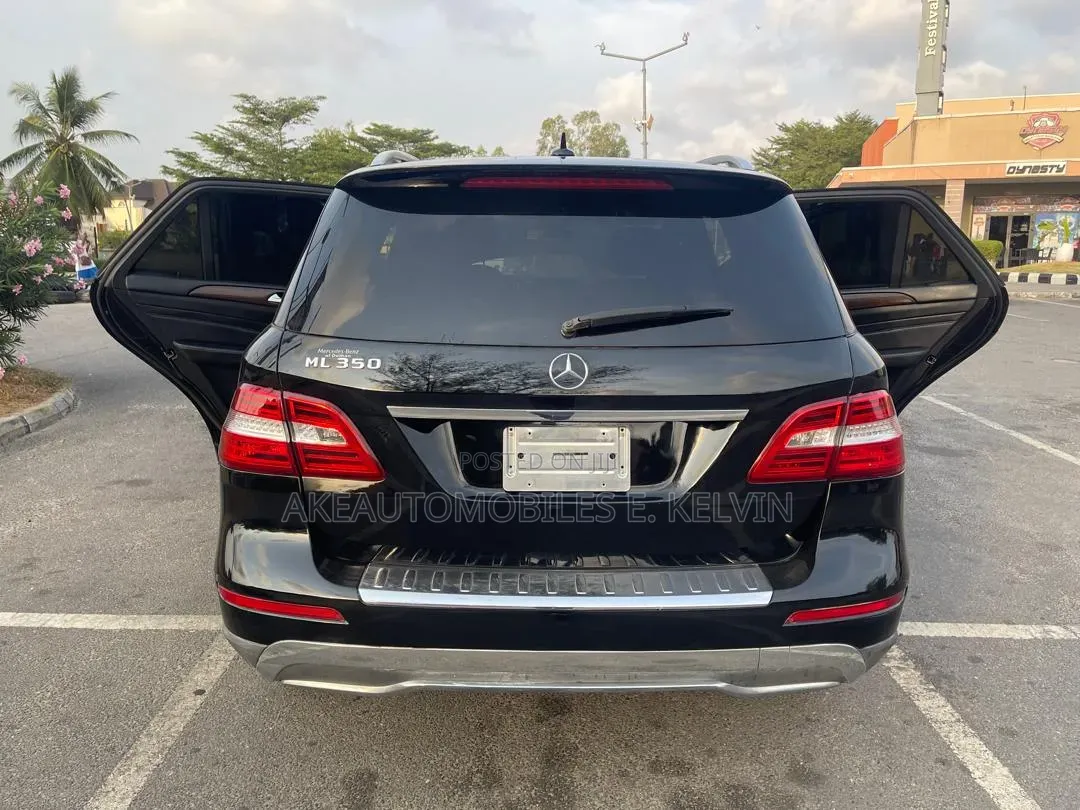 Mercedes-Benz M Class ML350 4MATIC 4dr SUV AWD (3.5L 6cyl 7A) 2014