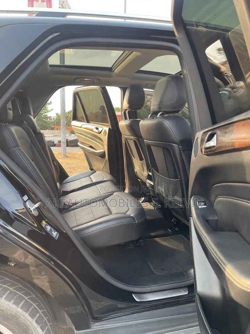 Mercedes-Benz M Class ML350 4MATIC 4dr SUV AWD (3.5L 6cyl 7A) 2014