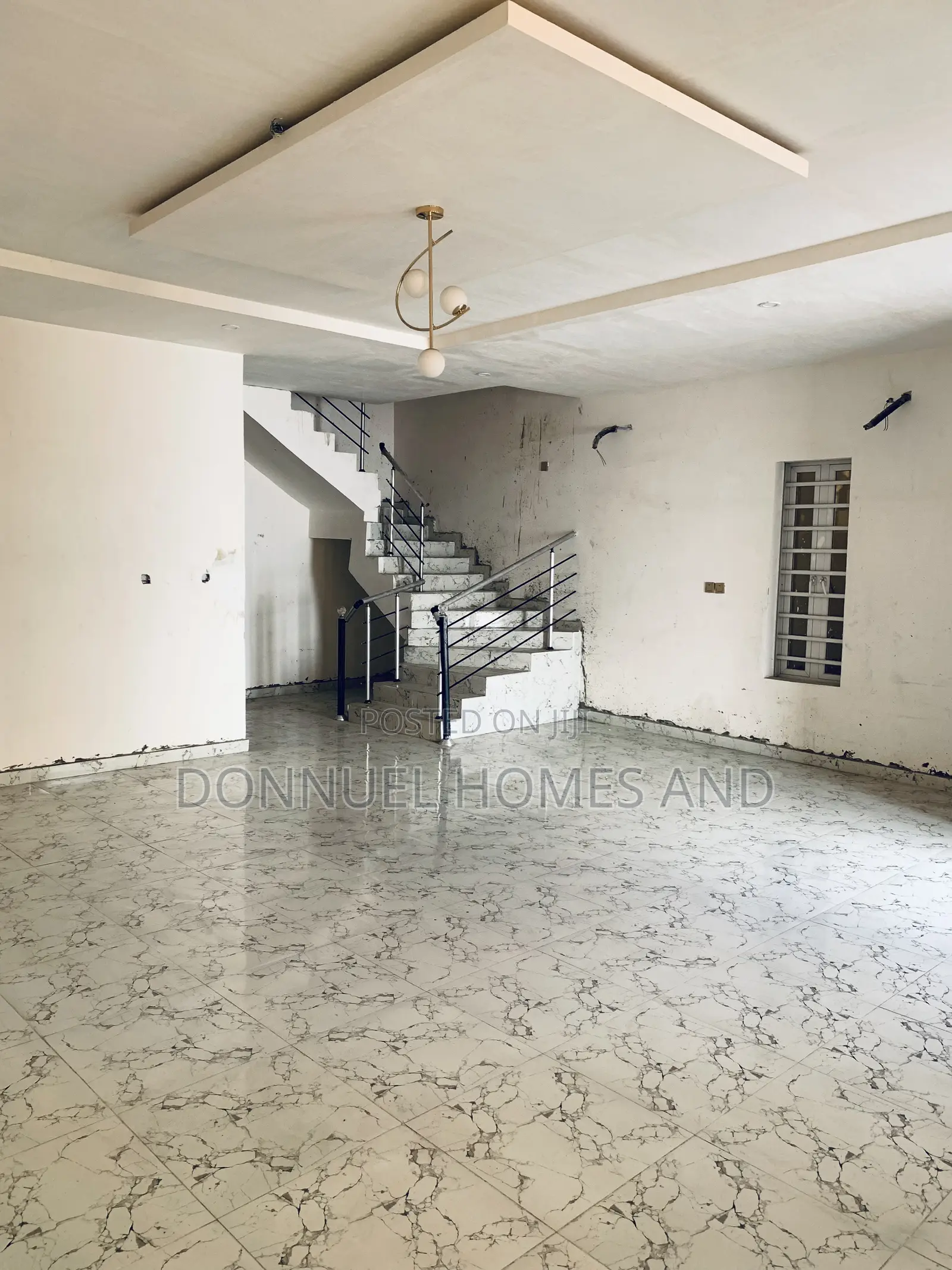 5bdrm Duplex in Lekki Expressway for sale