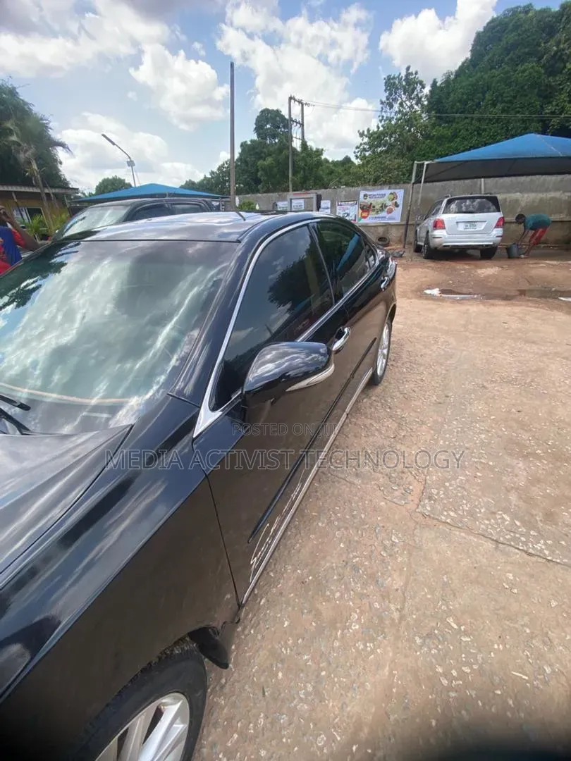 Lexus ES 350 2010 Black