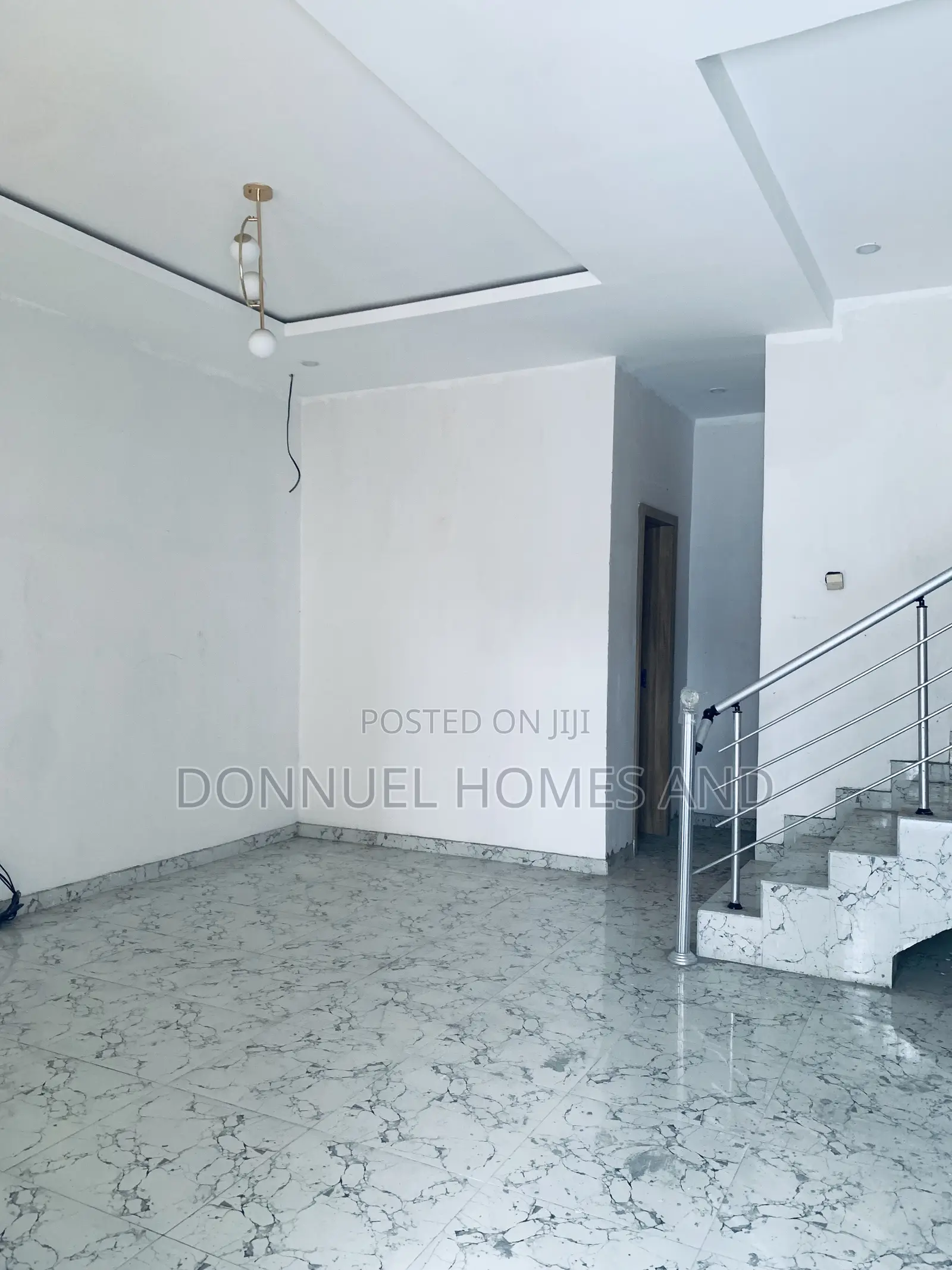 4bdrm Townhouse/Terrace in Lekki Expressway for sale