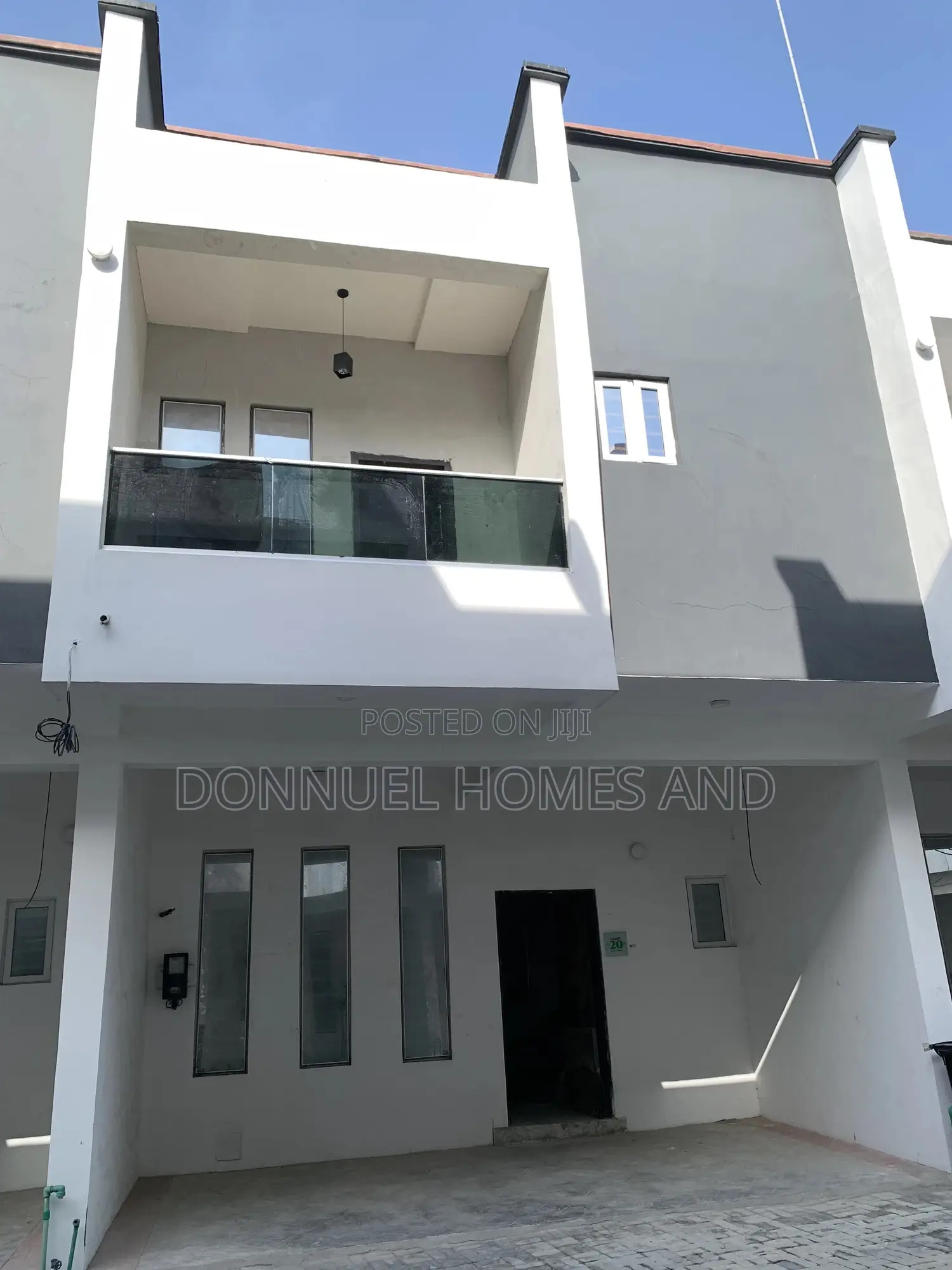 4bdrm Townhouse/Terrace in Lekki Expressway for sale