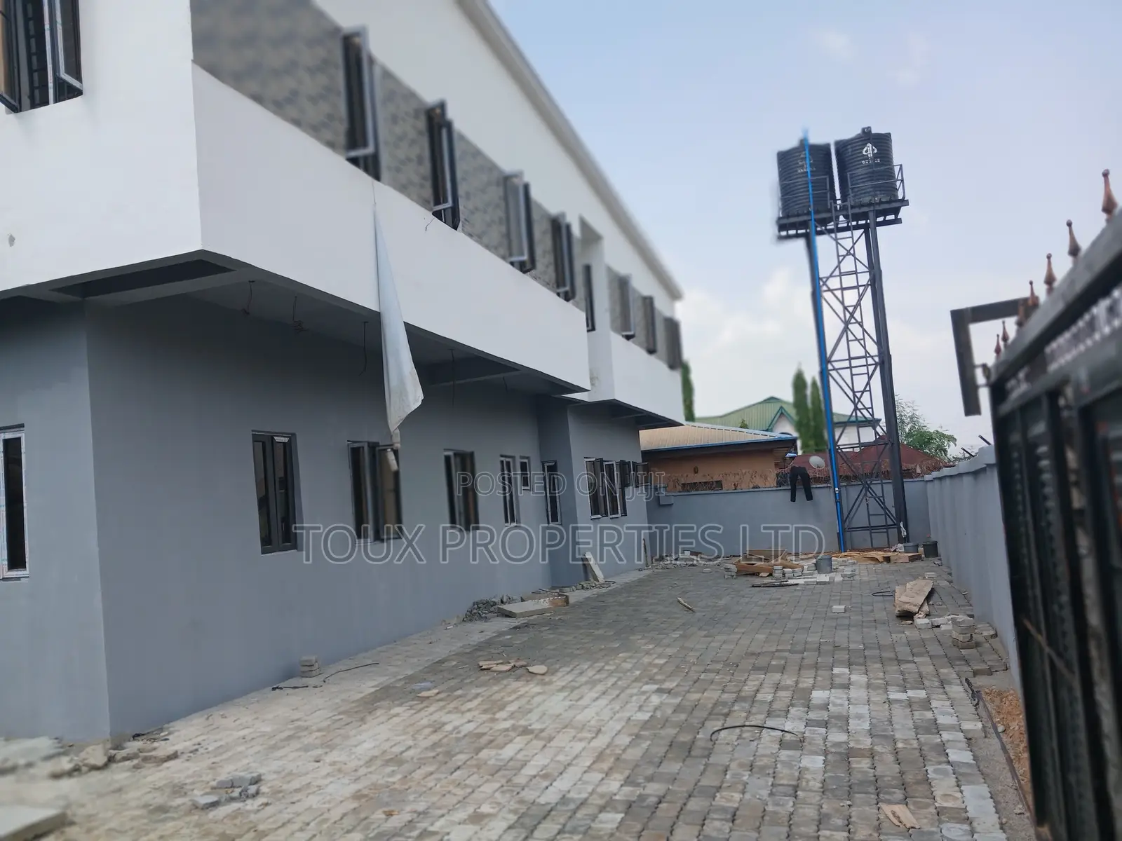 2bdrm Block of Flats in Sunrise Court, Kubwa for sale