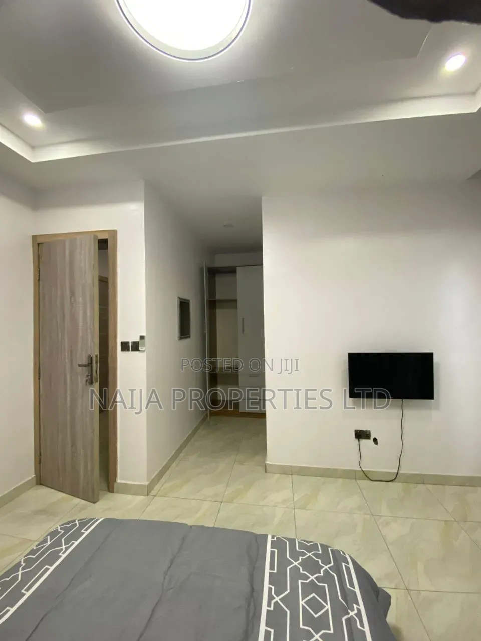 Furnished 2bdrm Townhouse / Terrace for rent