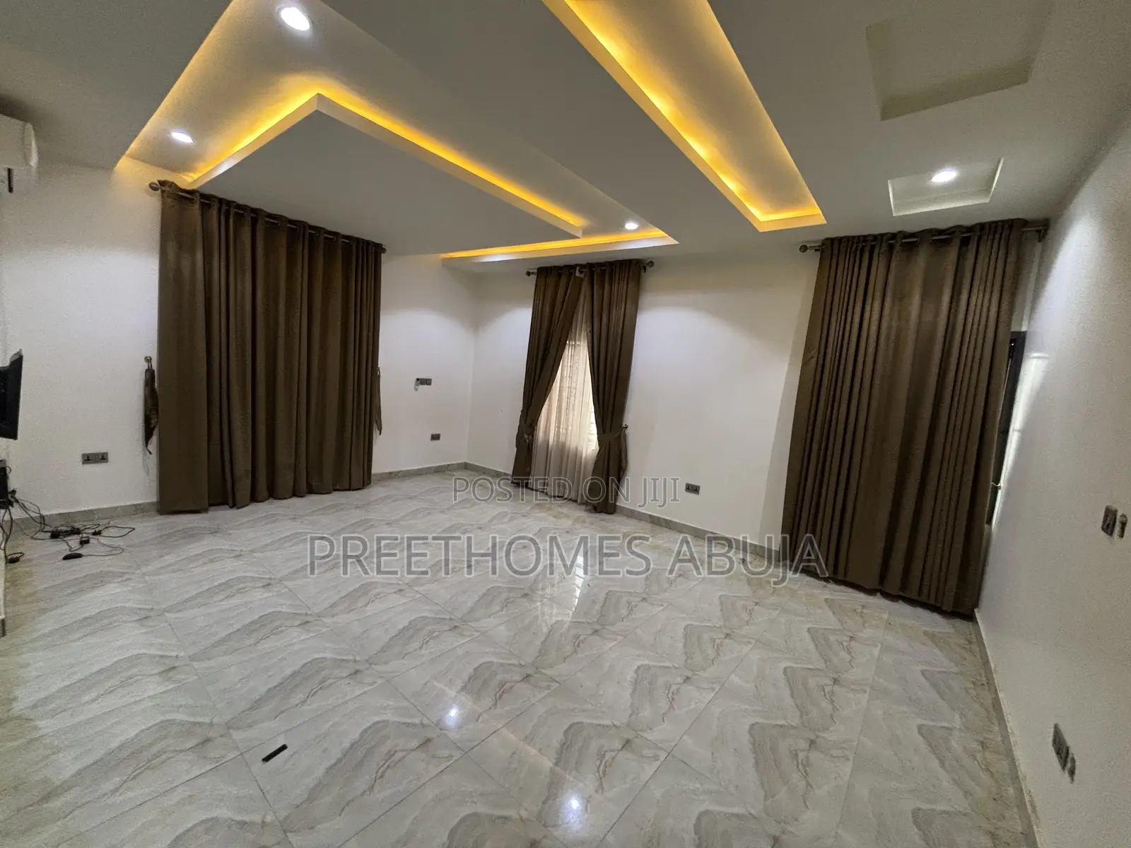 4bdrm Duplex in Asokoro for sale