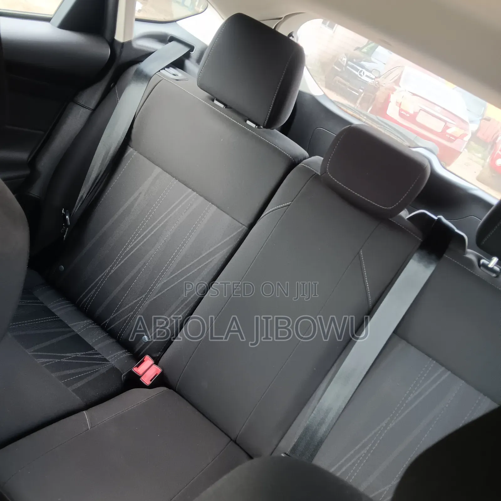 Ford Focus SE 4dr Hatchback (2.0L 4cyl 5M) 2015 Gray