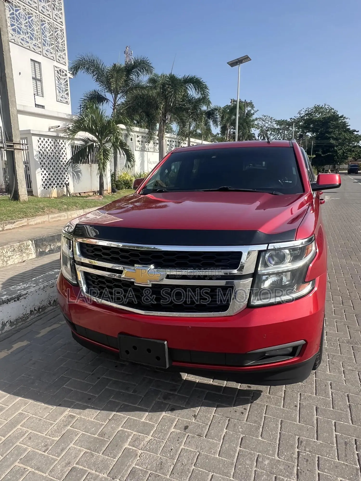 Chevrolet Suburban LT 4dr SUV 4WD (5.3L 8cyl 6A) 2015 Red