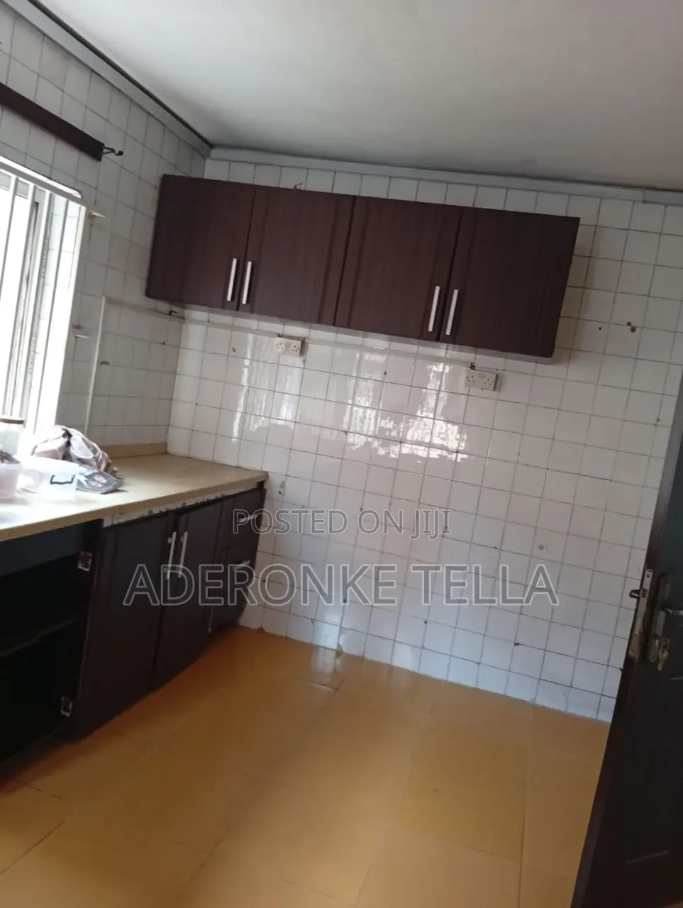 Furnished 4bdrm Duplex in Akowonjo for sale