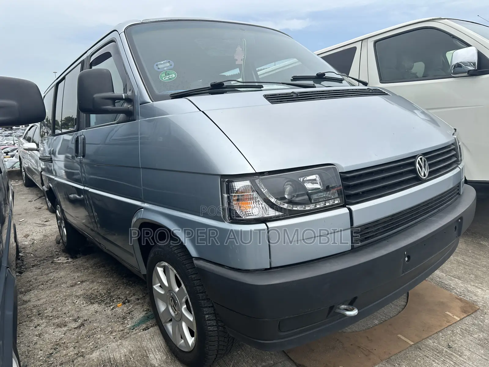 Volkswagen Transporter 2005 Grey