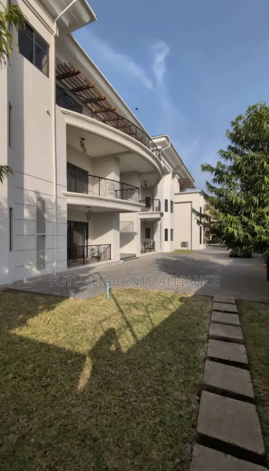 6bdrm Mansion in Maitama for sale
