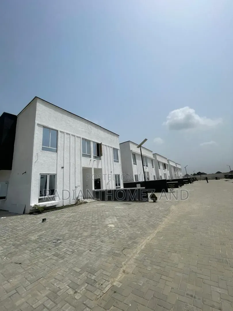 3bdrm Duplex in Capital Loft Phase 2, Lekki for sale