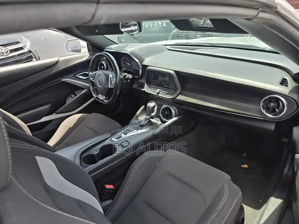 Chevrolet Camaro 2019 Silver