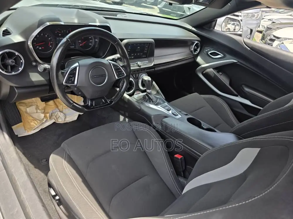 Chevrolet Camaro 2019 Silver