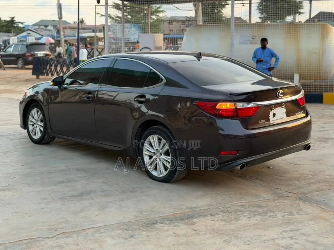 Lexus ES 350 FWD 2014 Gray