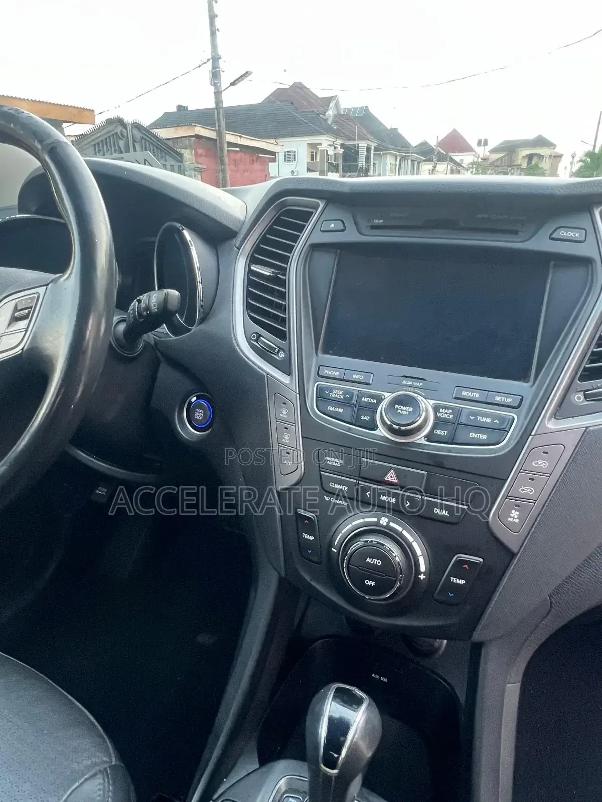 Hyundai Santa Fe Limited 4dr SUV AWD (3.3L 6cyl 6A) 2014 Silver