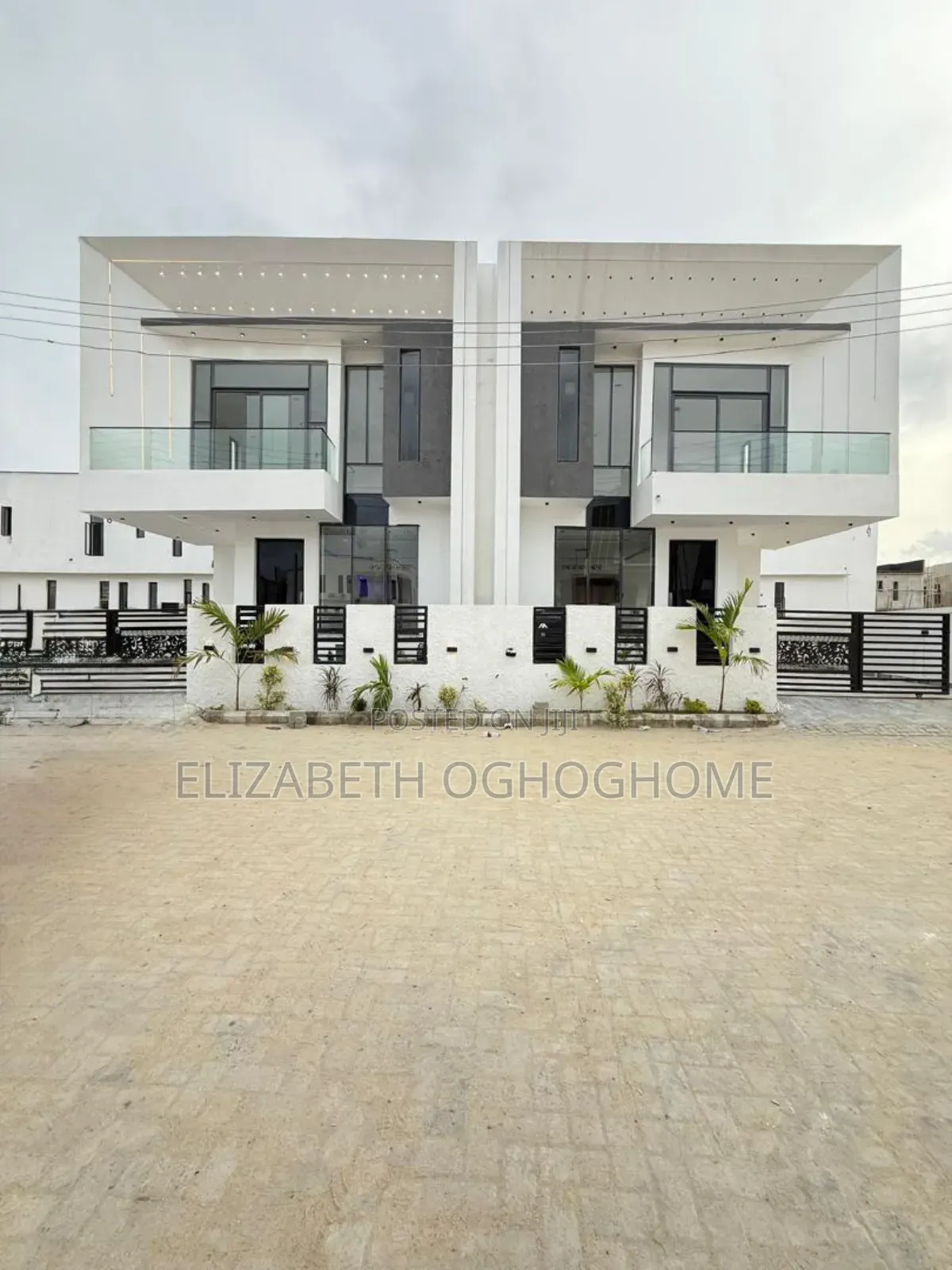 4bdrm Duplex in Ado / Ajah for sale