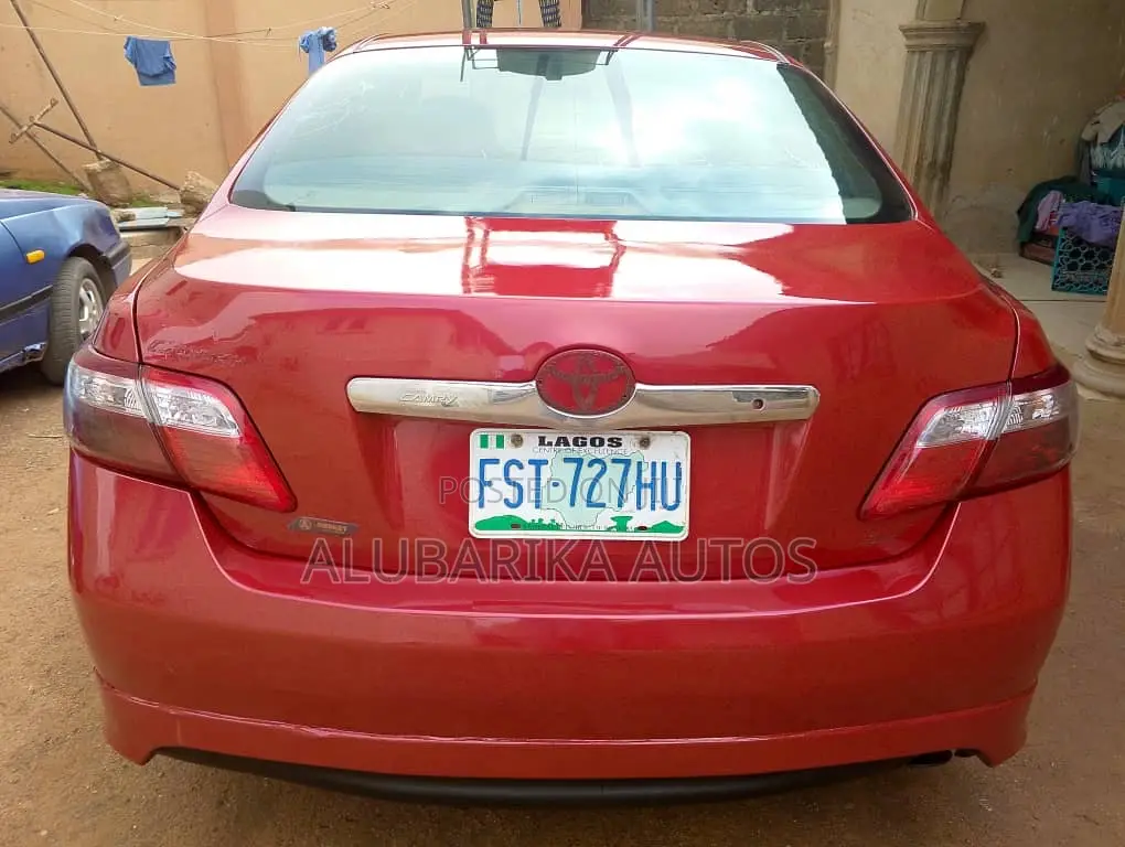 Toyota Camry 2010 Red