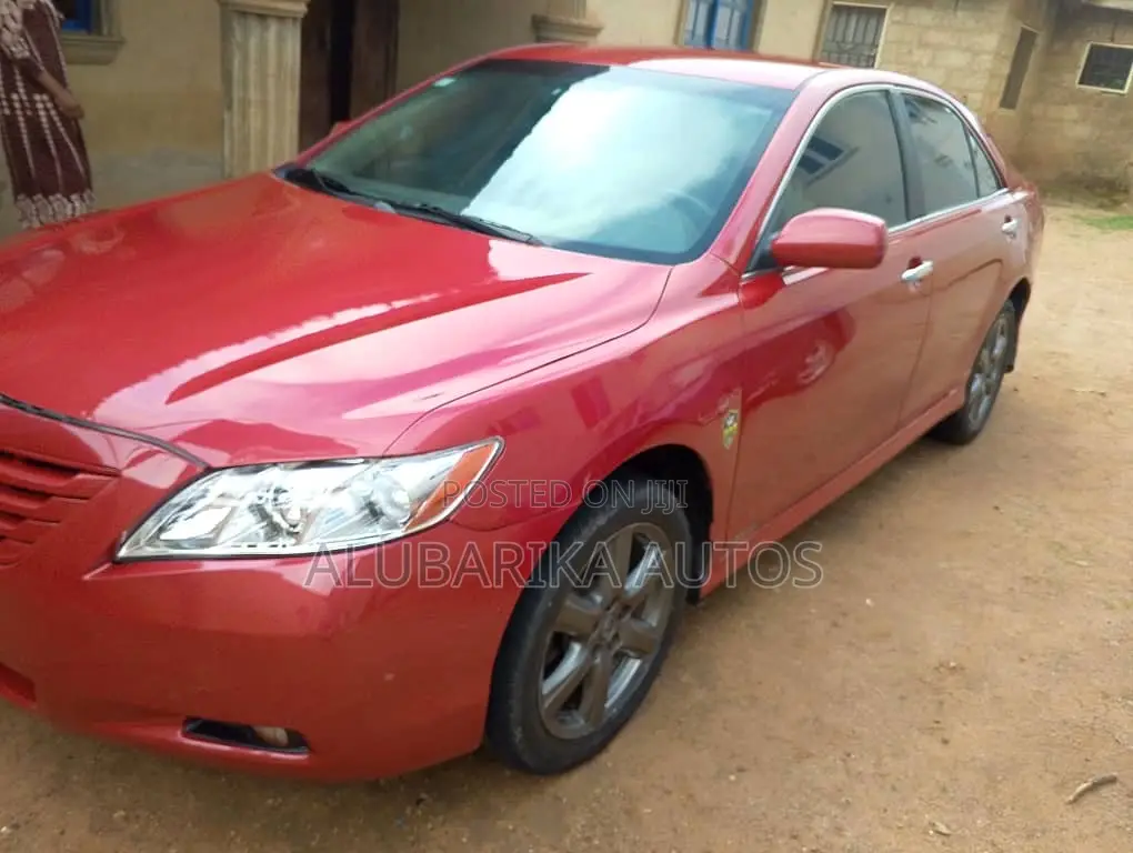 Toyota Camry 2010 Red