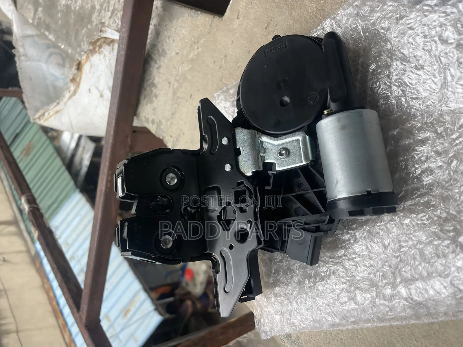Cadillac Escalade Trunk Latch Tailgate Lock Actuator/Booth Catcher