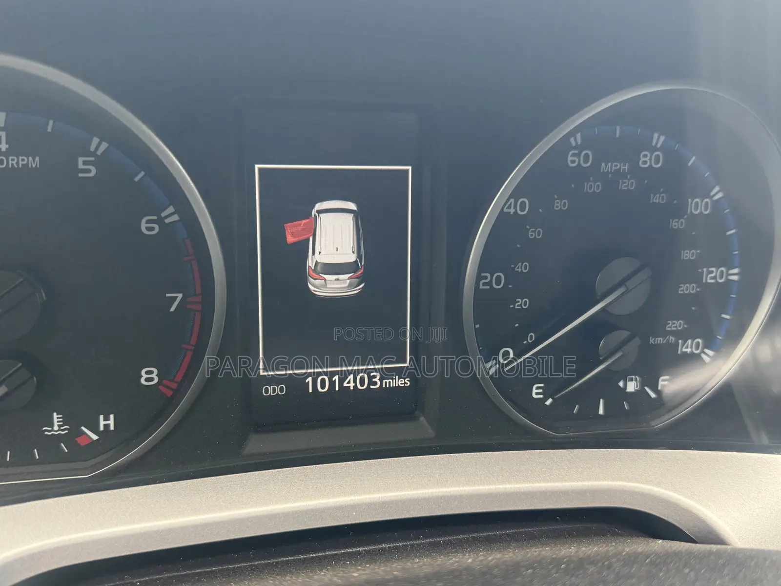 Toyota RAV4 LE 4dr SUV (2.5L 4cyl 6A) 2018 White