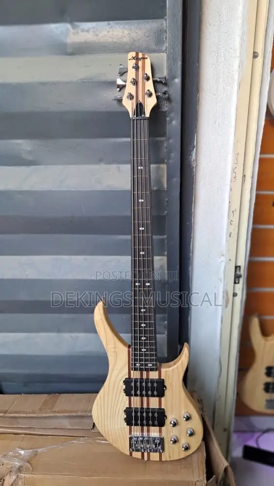 Manga Bass Guitar - 5 Strings Bass Guitar