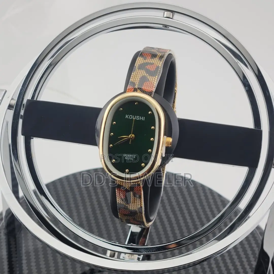 Hand Chain Wristwatch Koshi
