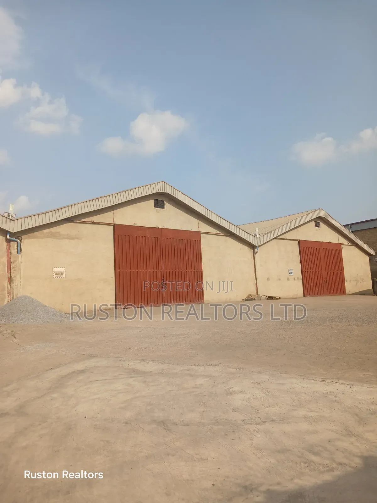 Warehouse Measuring About 1000sm