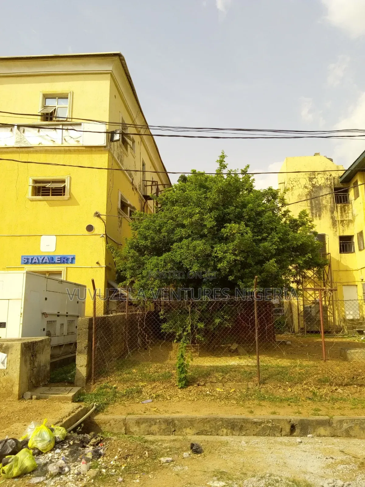 4bdrm Duplex in Gaduwa Estate for sale