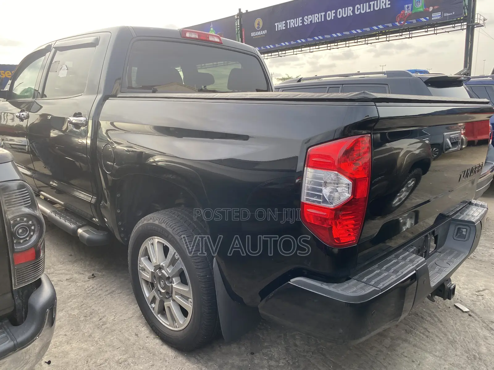 Toyota Tundra 2018 Black