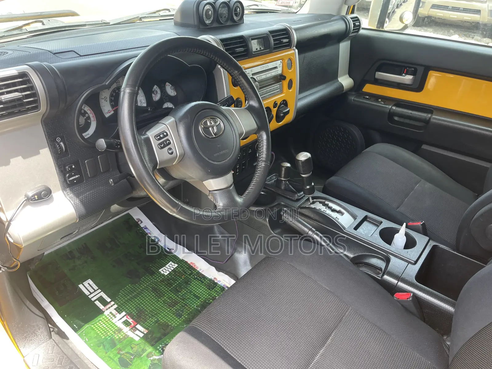 Toyota FJ Cruiser Base 4x4 2008 Yellow