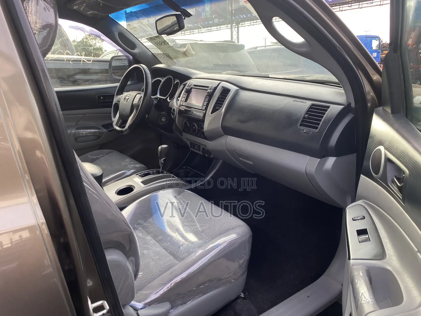 Toyota Tacoma Double Cab 4x4 Long Bed 4.0L V6 5-Speed Automatic 2013