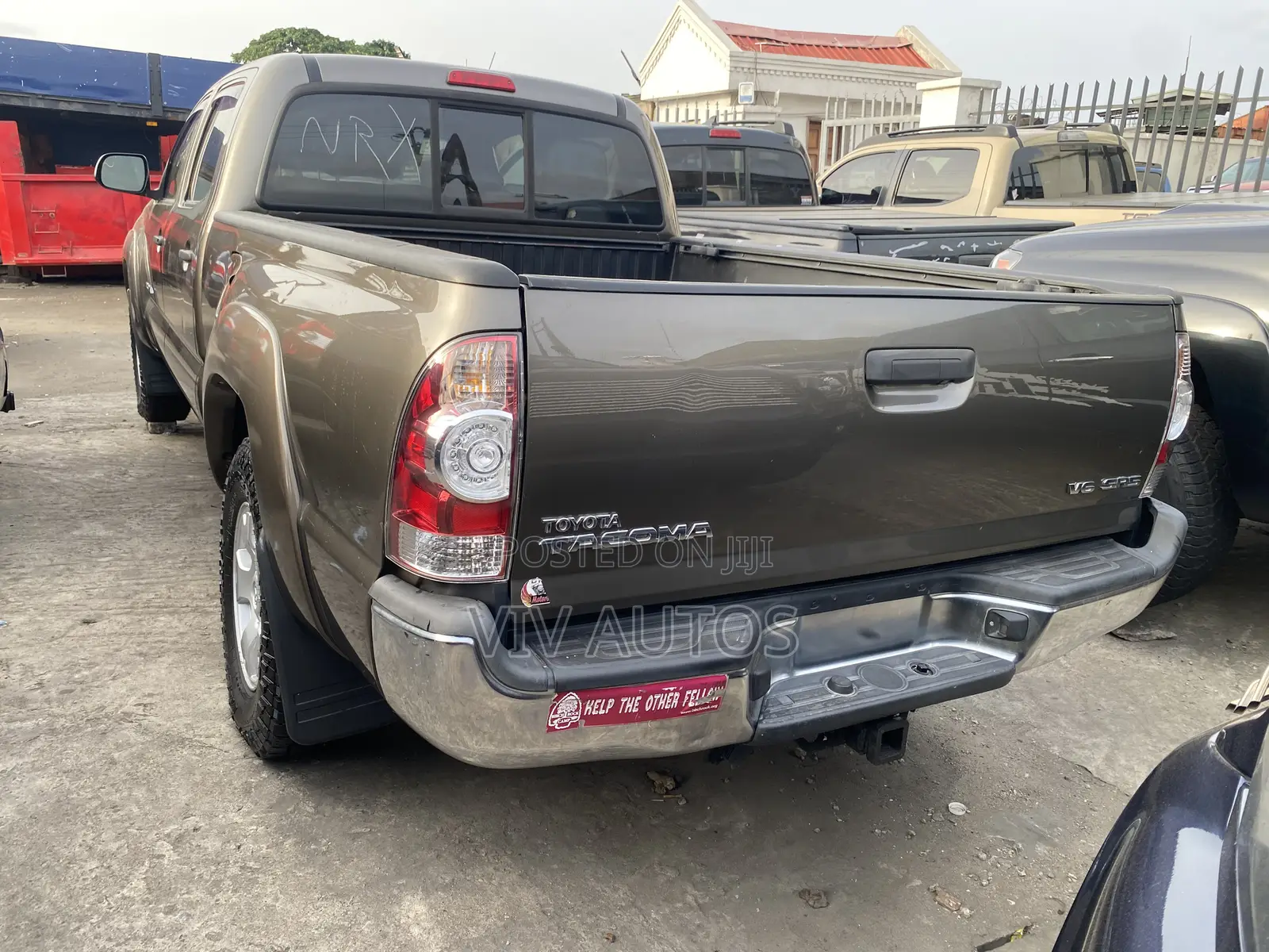 Toyota Tacoma Double Cab 4x4 Long Bed 4.0L V6 5-Speed Automatic 2013
