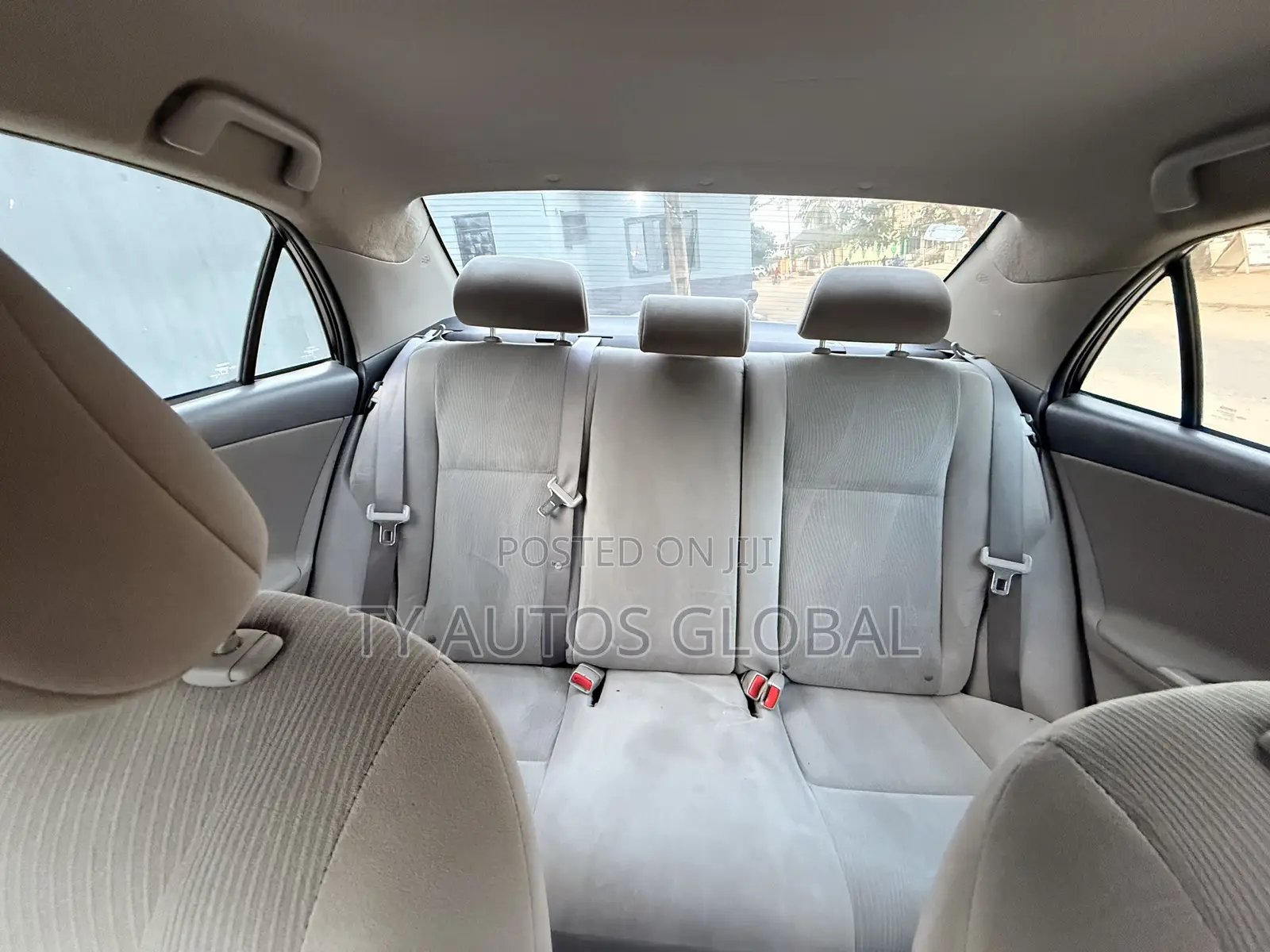 Toyota Corolla LE 4dr Sedan (1.8L 4cyl 4A) 2012 Black